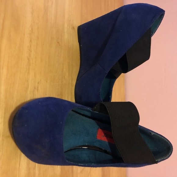 London Rebel blue suede wedge pump size 6 - Picture 2 of 6